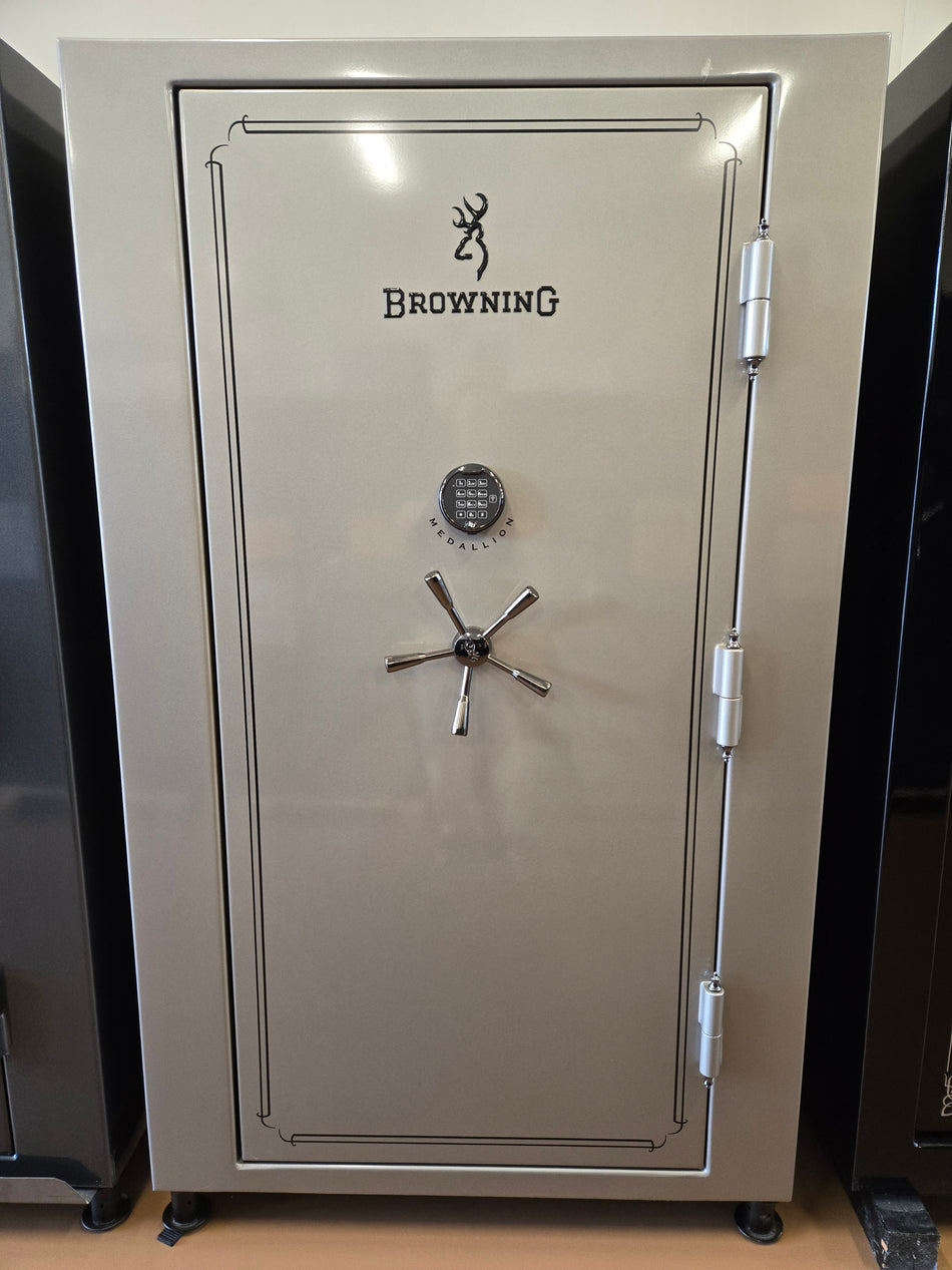 Scratch N Dent Browning Medallion 49T